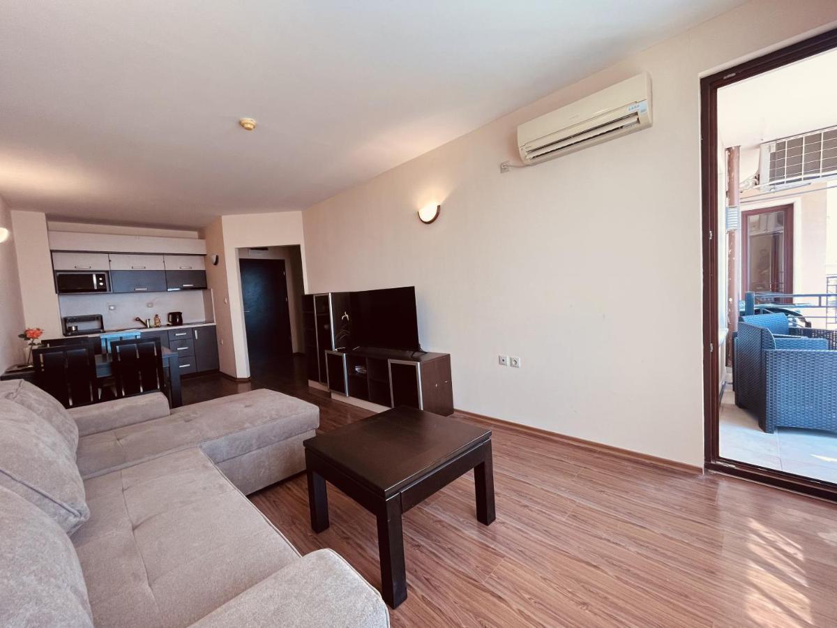 Sea View Rental Front Beach โกลเดน แซนส์ ภายนอก รูปภาพ