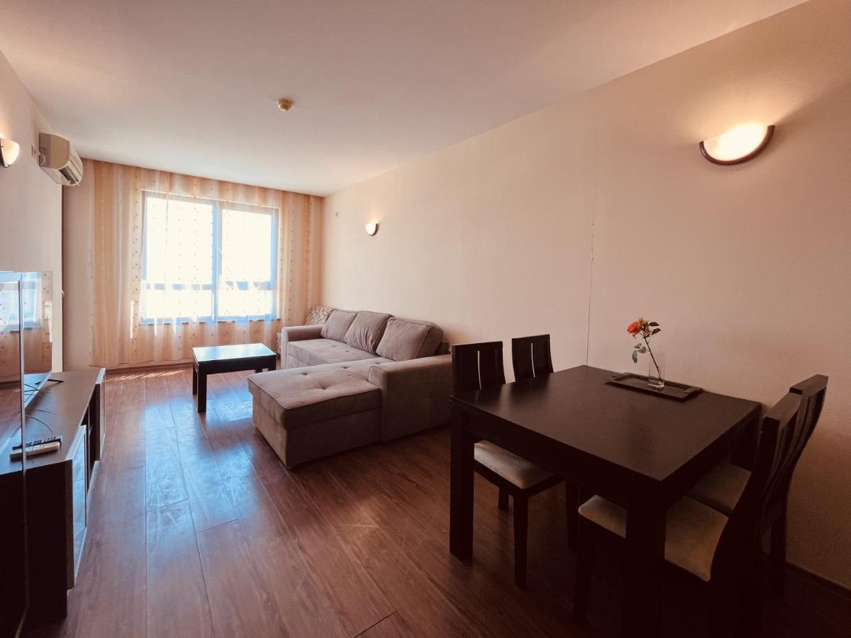 Sea View Rental Front Beach โกลเดน แซนส์ ภายนอก รูปภาพ