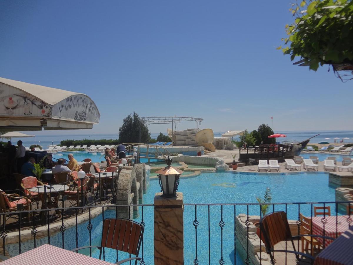 Sea View Rental Front Beach โกลเดน แซนส์ ภายนอก รูปภาพ